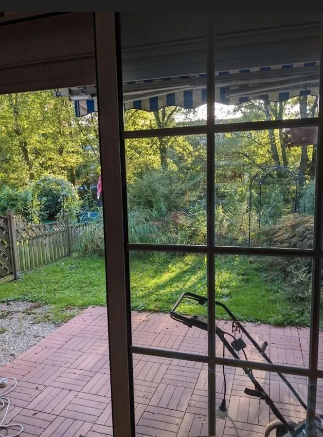 Monteurwohnung Mit Garten Duesseldorf 6 Personen 0*, Dusseldorf Germany
