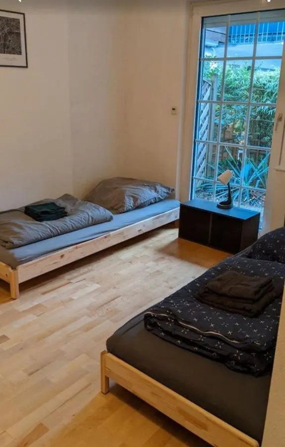 Monteurwohnung Mit Garten Duesseldorf 6 Personen Dusseldorf